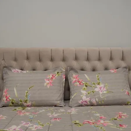 Estia 3 Room Apartment *